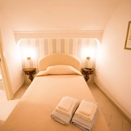 Guest house Casa Vacanza Dimore Luxury 3*